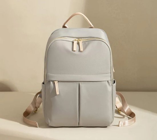 תיק גב למחשב נייד בגודל 14 אינץ' דגם The Adelaide Woman Pro מבית Camel Mountain - צבע משמש / אפור